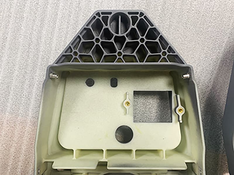 Корпус размерами 350х350х100 мм